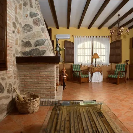 Otel Casa Rural Finca Cerezos *