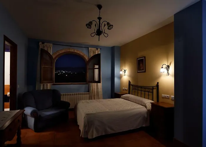 Отель Casa Rural Finca Cerezos Хараис-де-ла-Вера